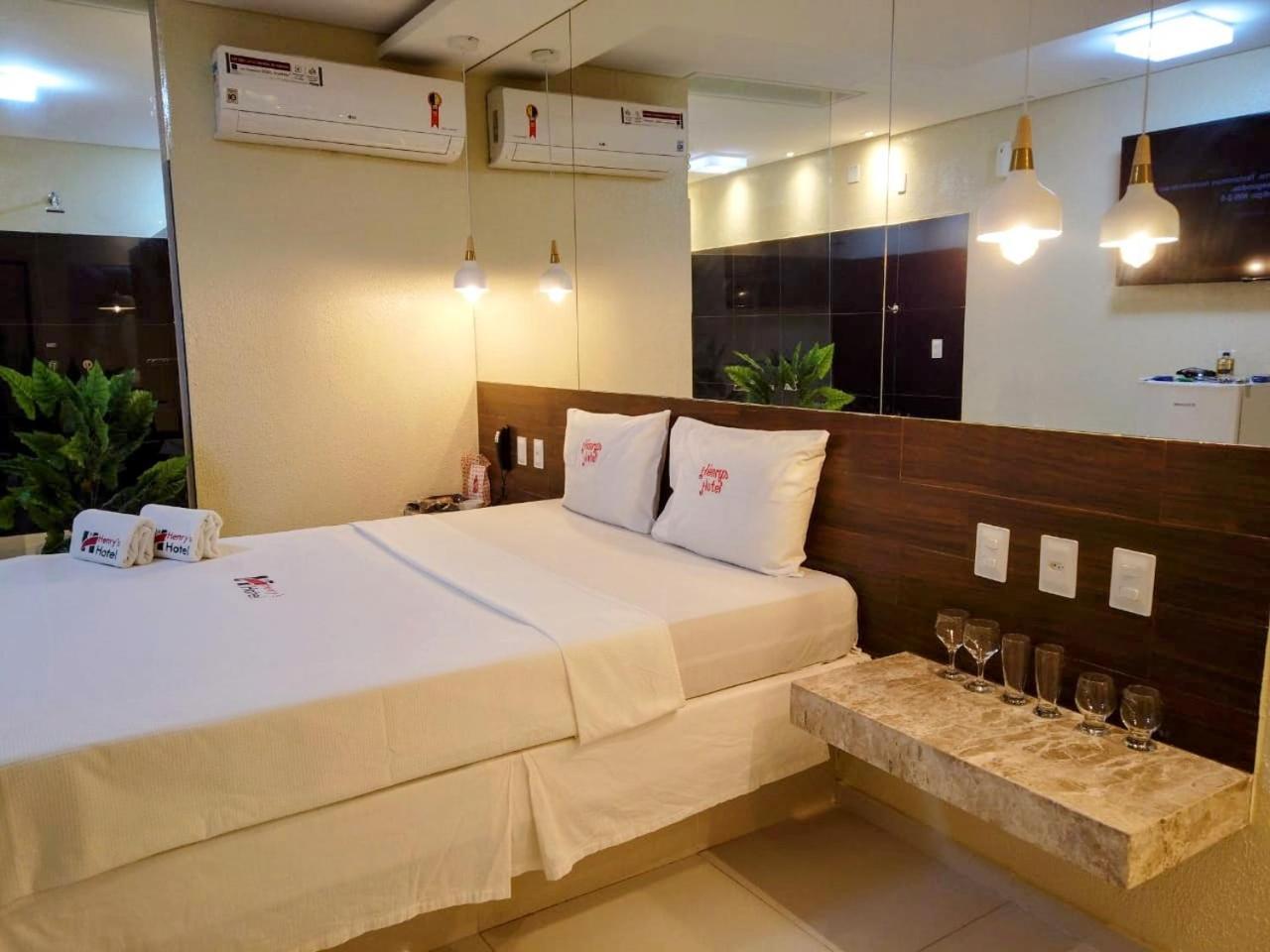 Henry'S Motel อาร์โกแวร์จิ ภายนอก รูปภาพ