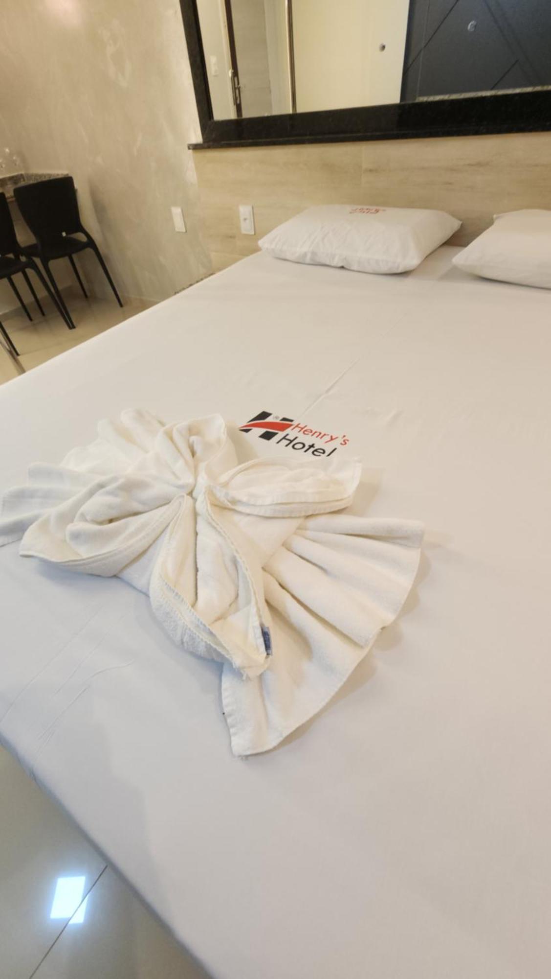 Henry'S Motel อาร์โกแวร์จิ ภายนอก รูปภาพ
